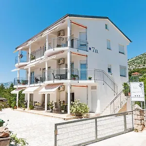 Lavanda Starigrad Paklenica