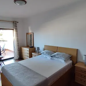 quarto-com-varanda-no-centro-em-tavira.hotelaalgarve.com/
